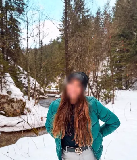 Alma, 27