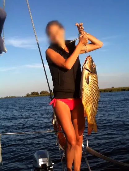 Helena, 39