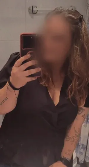 Karoline, 35