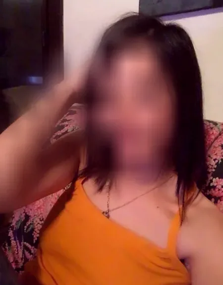 Leyla, 32