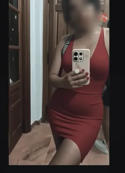 Louise, 27