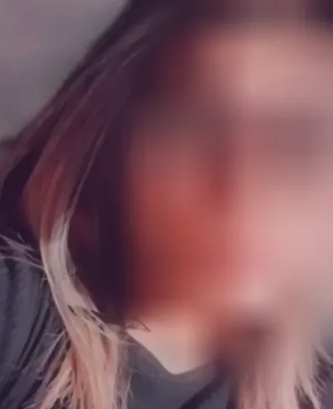 Louise, 30