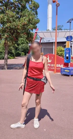 Marianne, 39