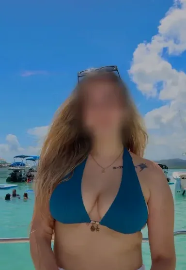 Simone, 21