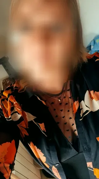 Sofie, 37